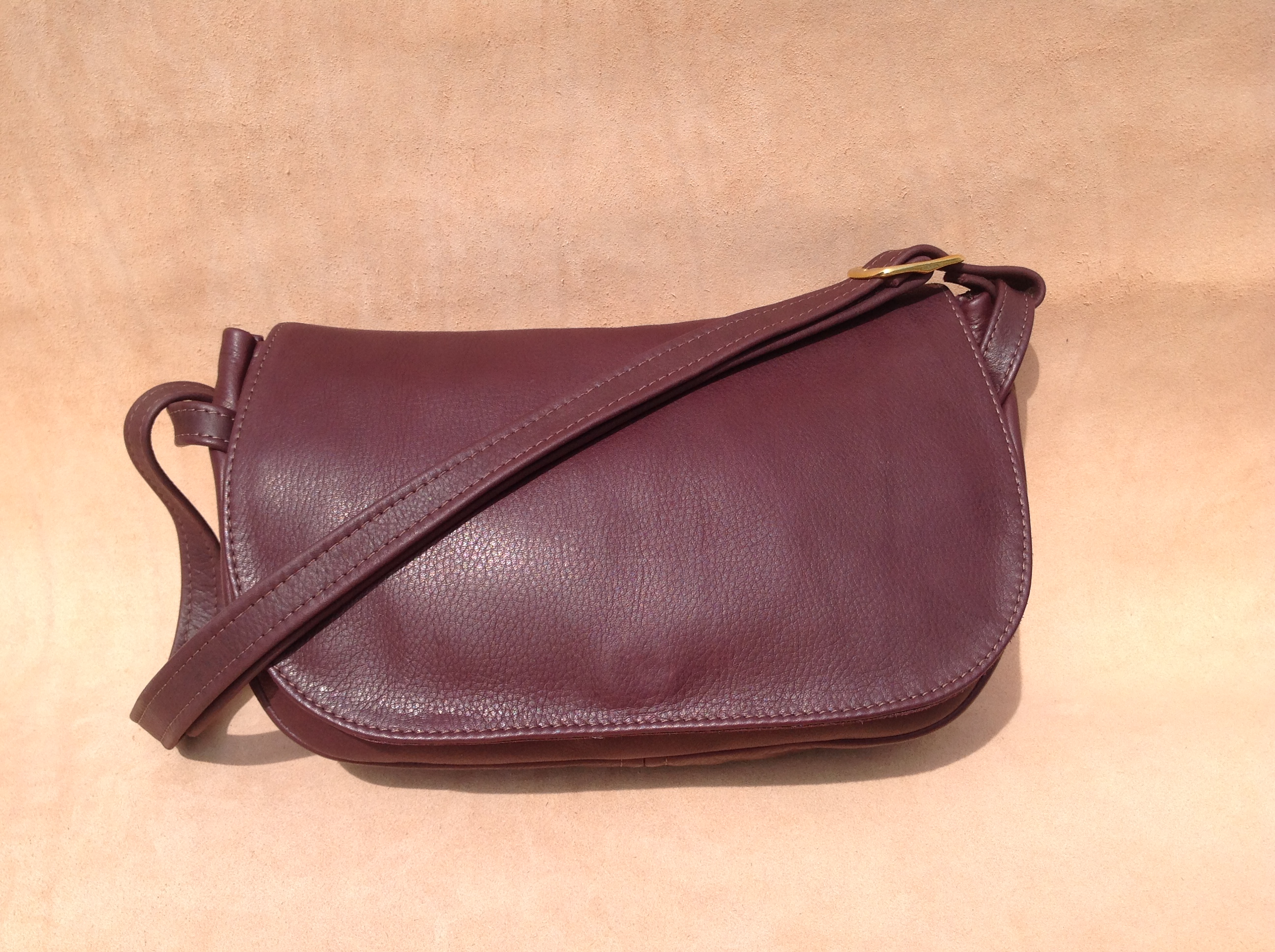 Beggar&#39;s Pouch Leather Round Compartment Bag - Beggars Pouch Leather